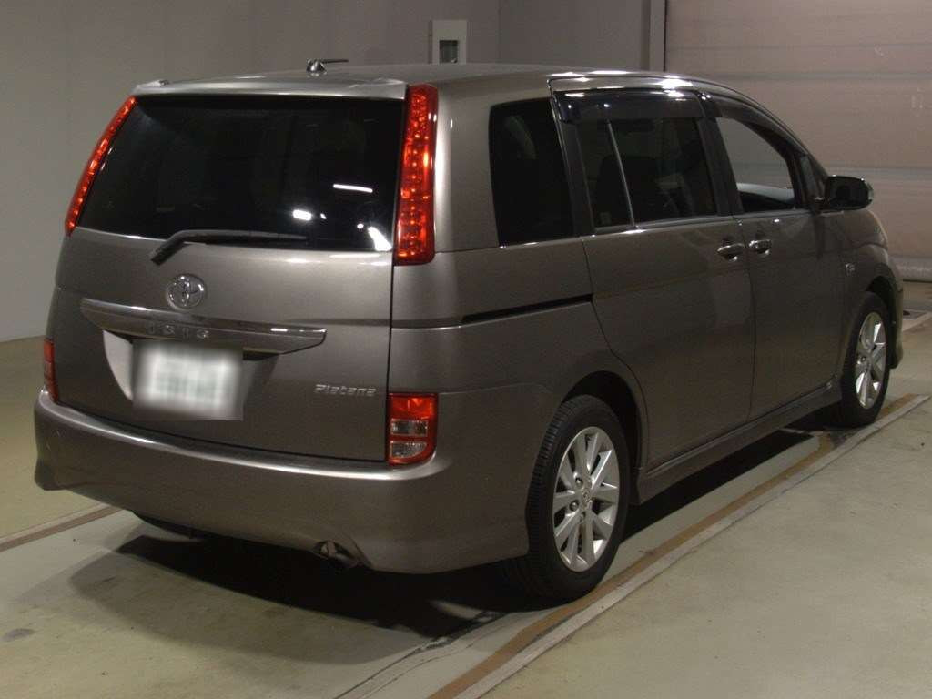 2008 Toyota Isis ANM10W[1]