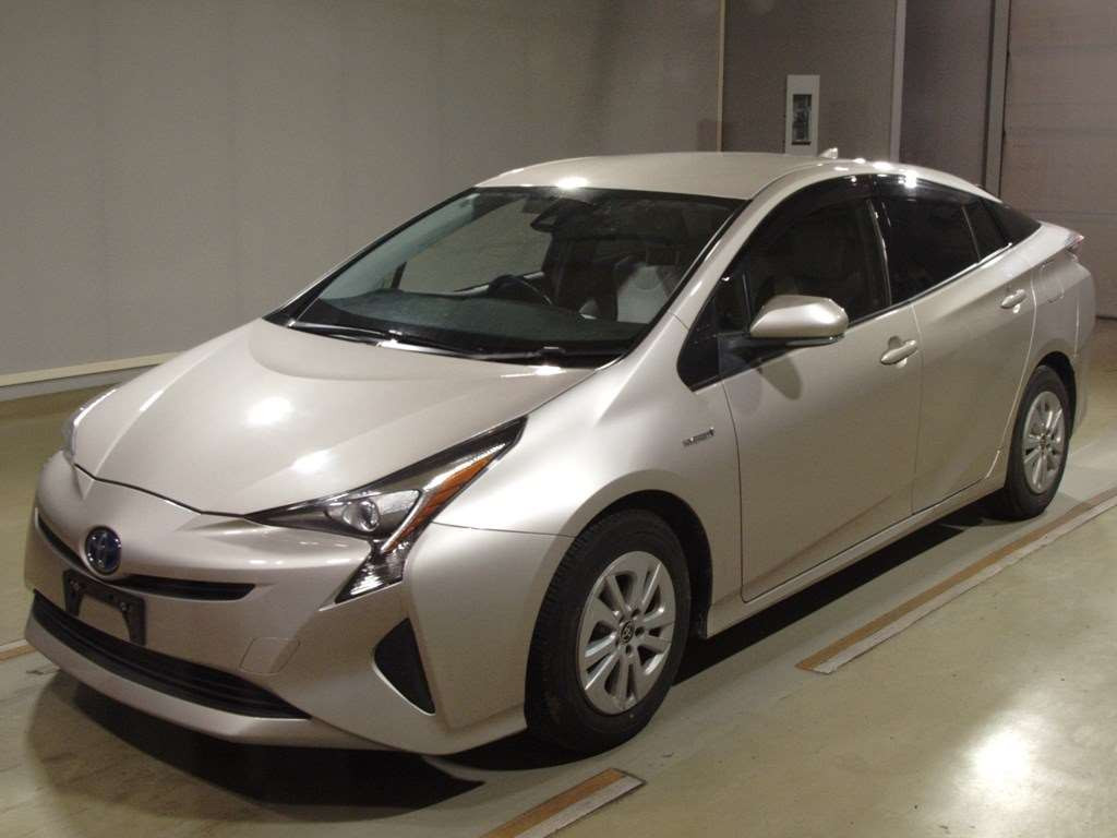 2016 Toyota Prius ZVW50[0]