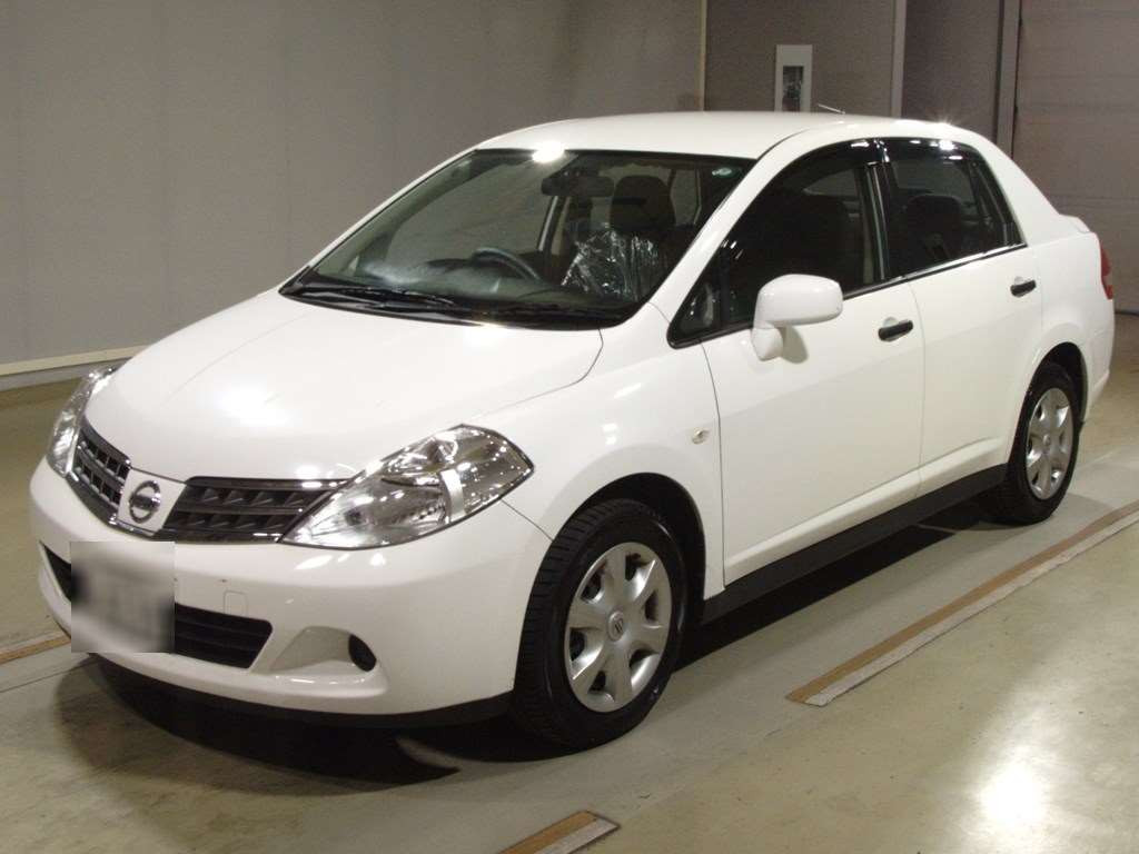 2011 Nissan Tiida Latio SC11[0]