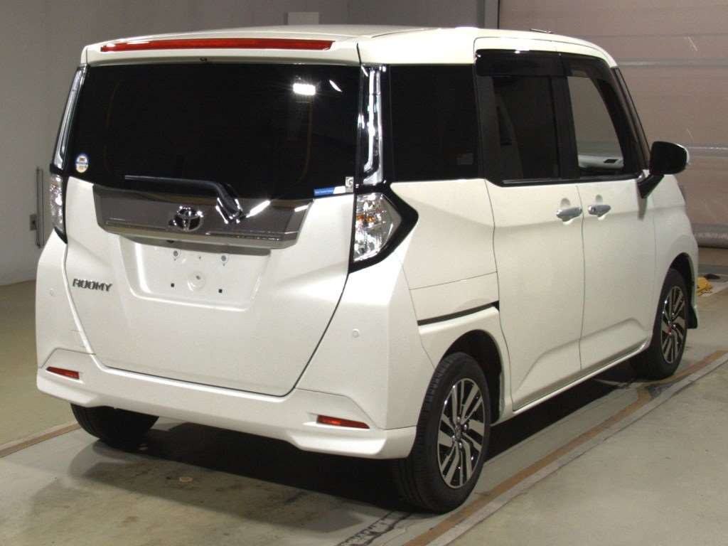 2022 Toyota Roomy M900A[1]