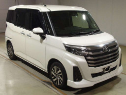 2022 Toyota Roomy