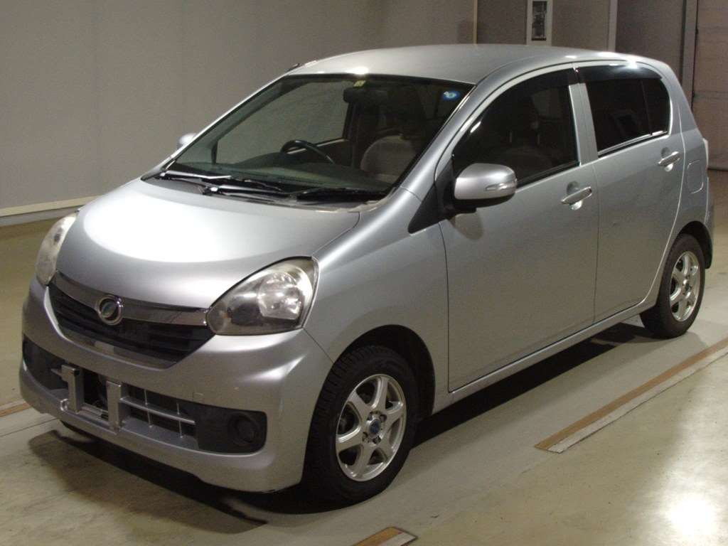 2013 Daihatsu Mira es LA300S[0]