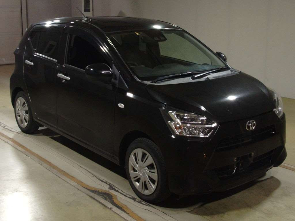 2019 Toyota Pixis Epoch LA350A[2]