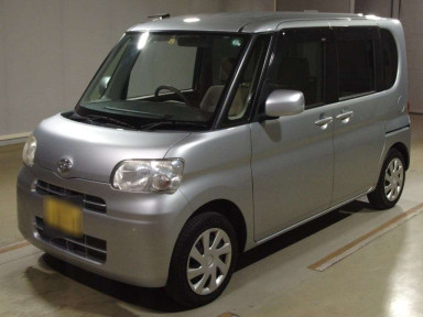 2012 Daihatsu Tanto