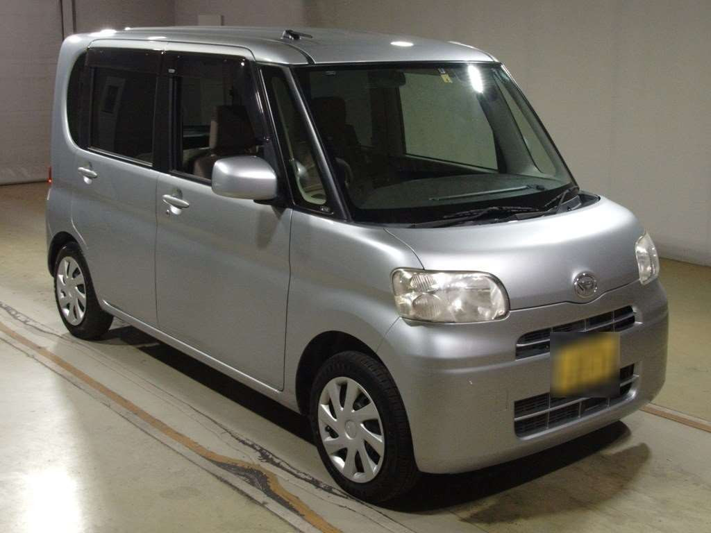 2012 Daihatsu Tanto L375S[2]