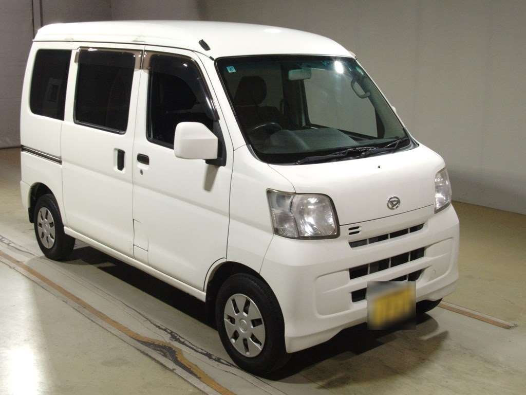 2014 Daihatsu Hijet Cargo S321V[2]