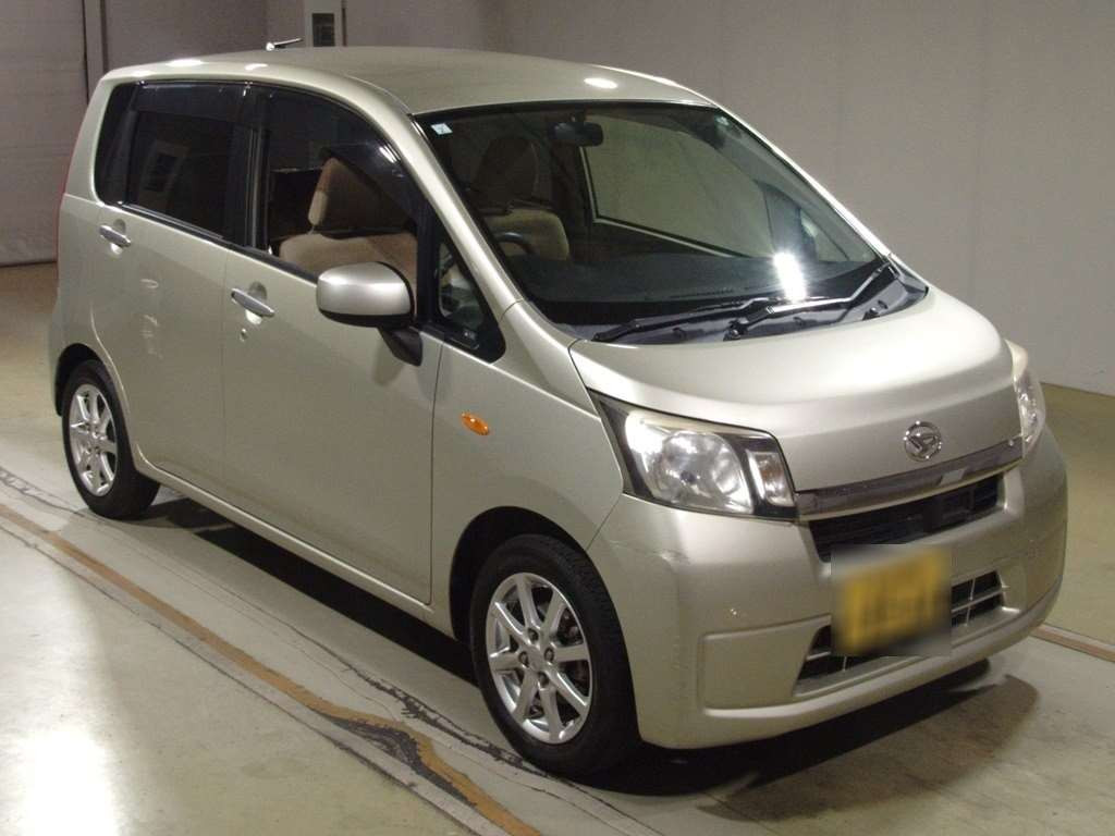 2013 Daihatsu Move LA100S[2]