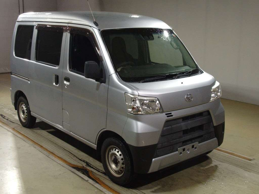 2018 Daihatsu Hijet Cargo S321V[2]