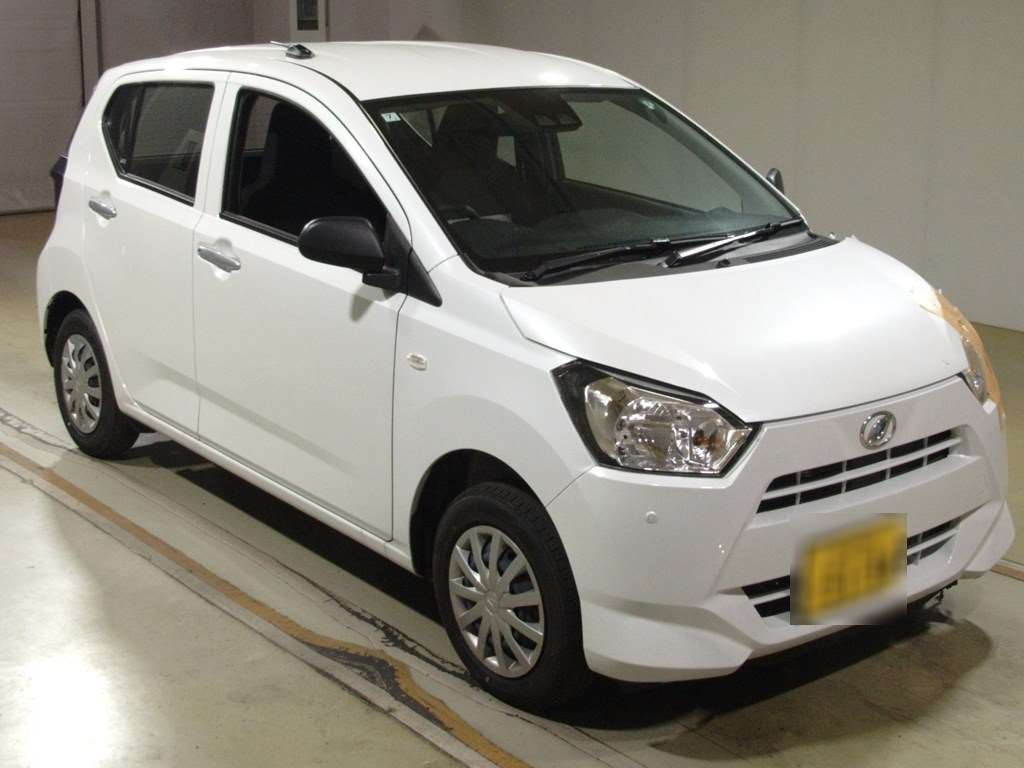 2024 Daihatsu Mira es LA350S[2]