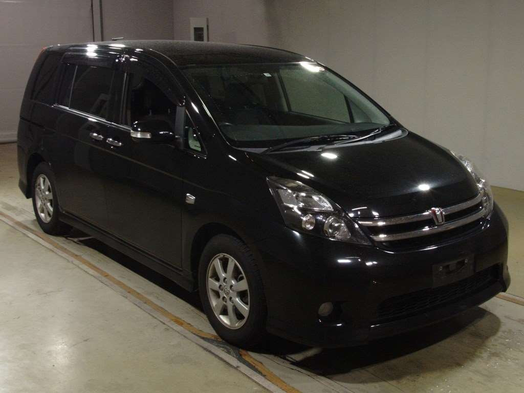 2009 Toyota Isis ZGM10W[2]