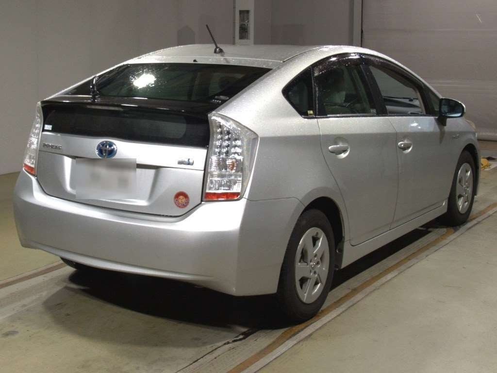 2009 Toyota Prius ZVW30[1]