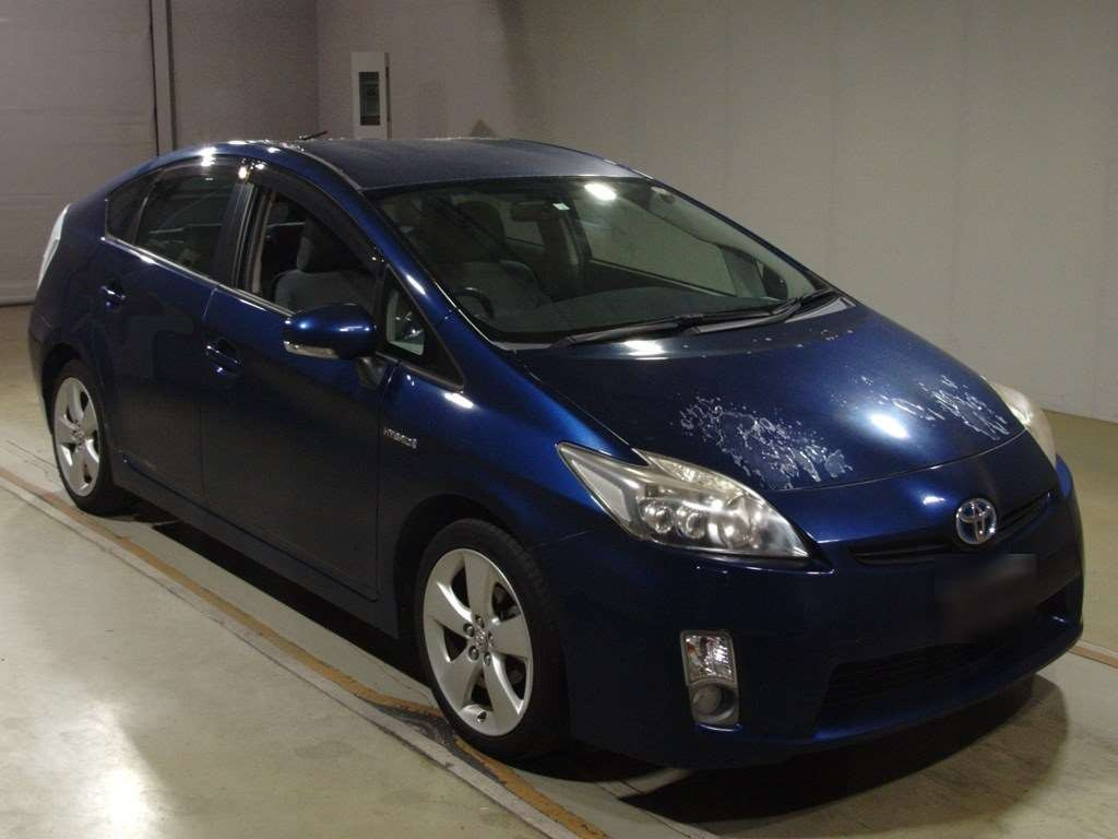 2010 Toyota Prius ZVW30[2]