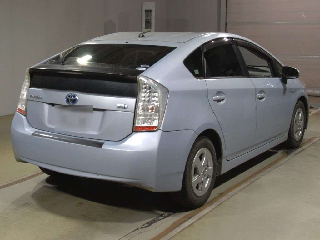 2011 Toyota Prius ZVW30[1]