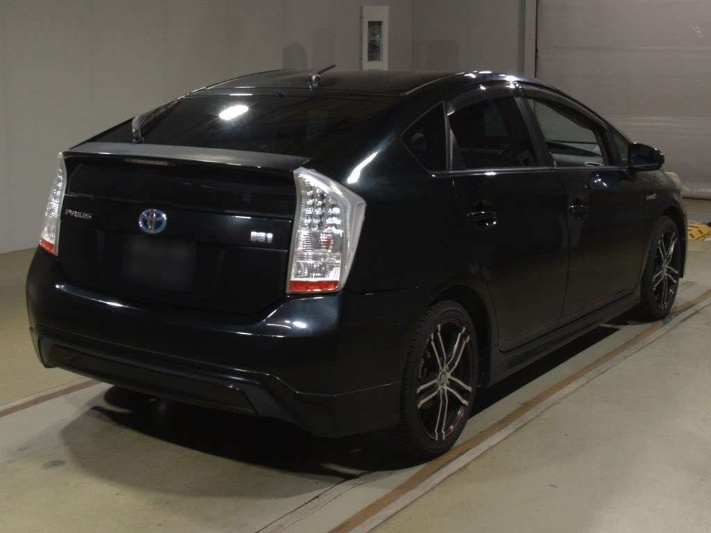 2011 Toyota Prius ZVW30[1]