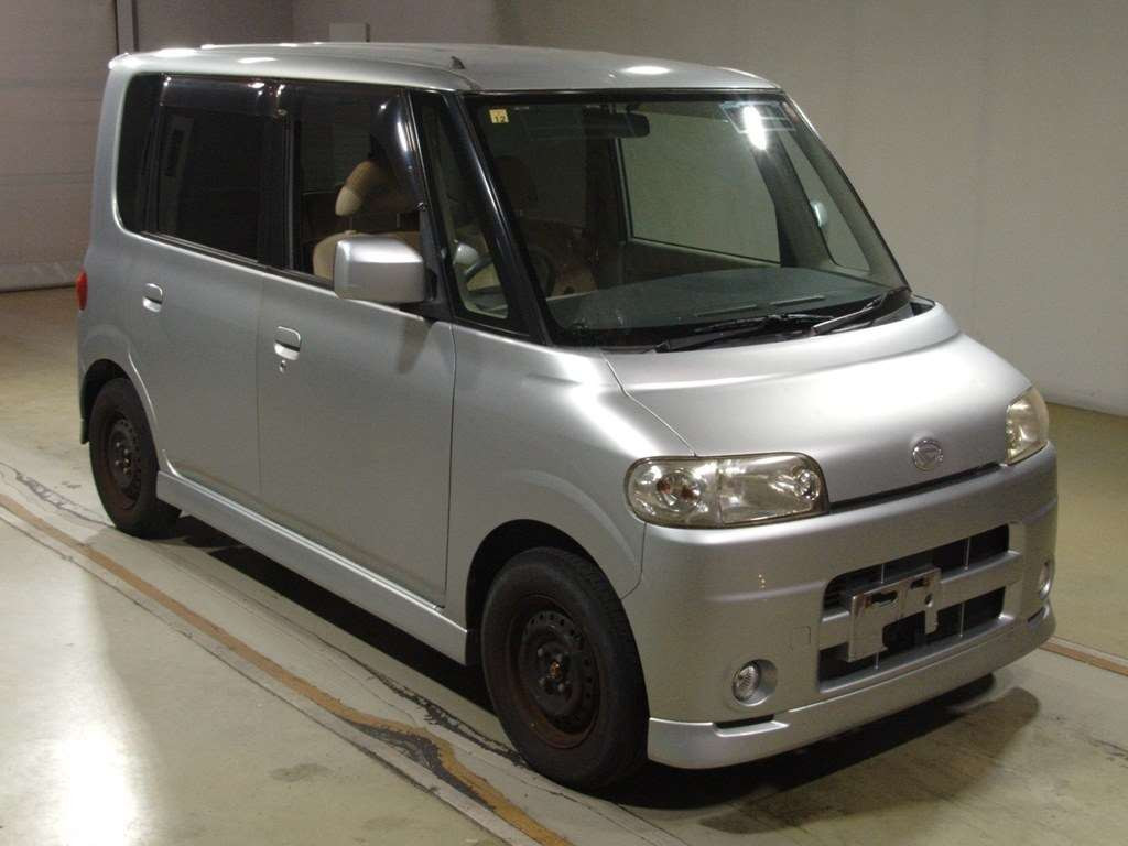 2004 Daihatsu Tanto L350S[2]