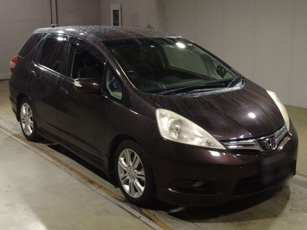 2011 Honda Fit Shuttle GG7[2]