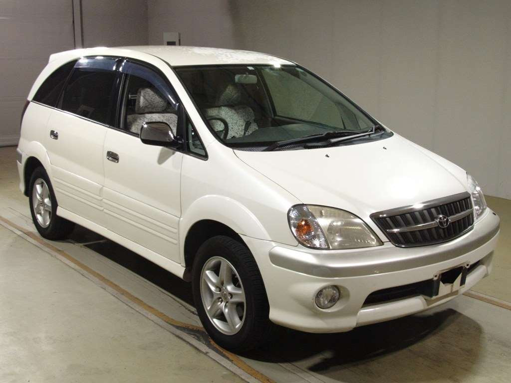 2000 Toyota Nadia SXN10H[2]