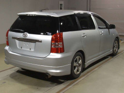 2003 Toyota Wish