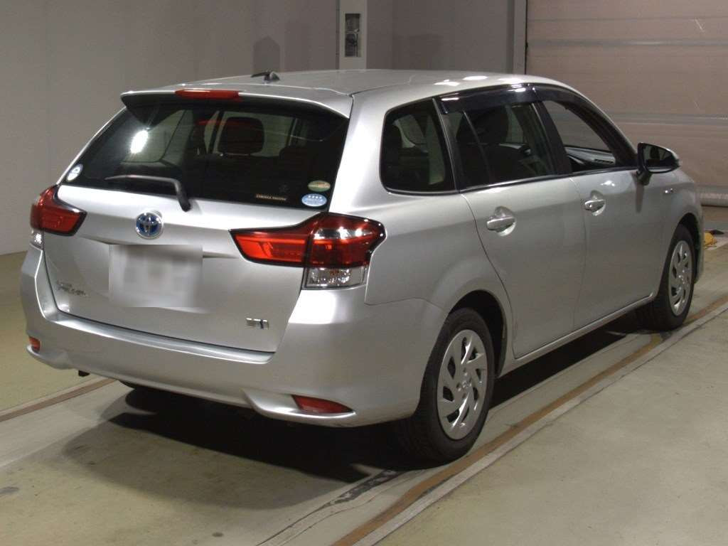 2018 Toyota Corolla Fielder NKE165G[1]