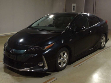 2018 Toyota Prius PHV