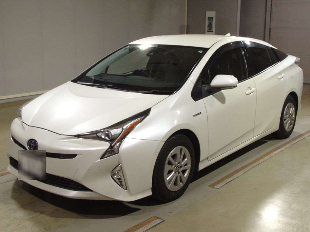 2017 Toyota Prius ZVW50[0]