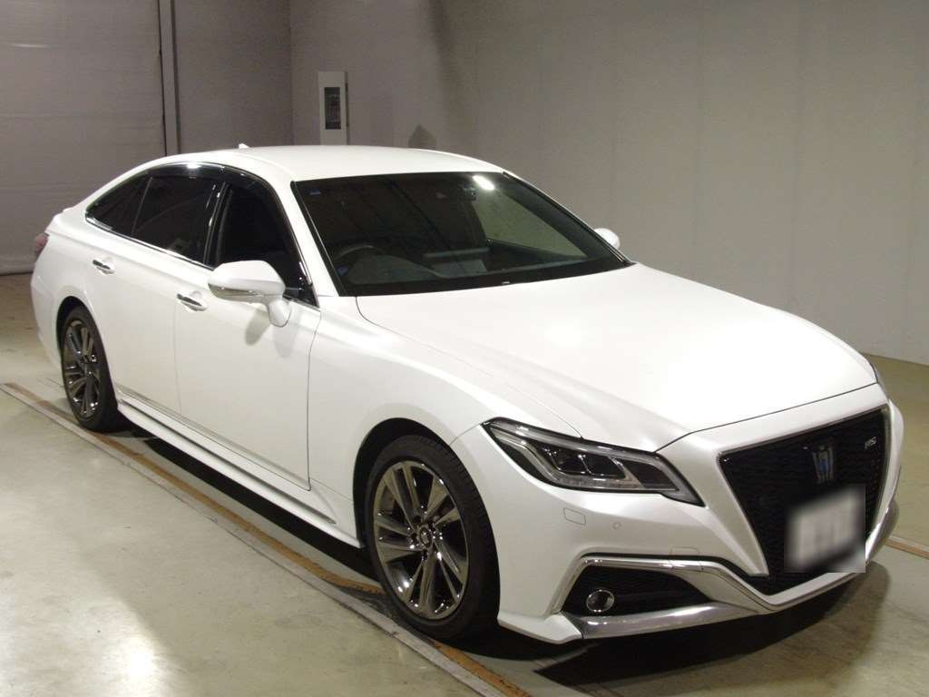 2021 Toyota Crown Hybrid AZSH20[2]