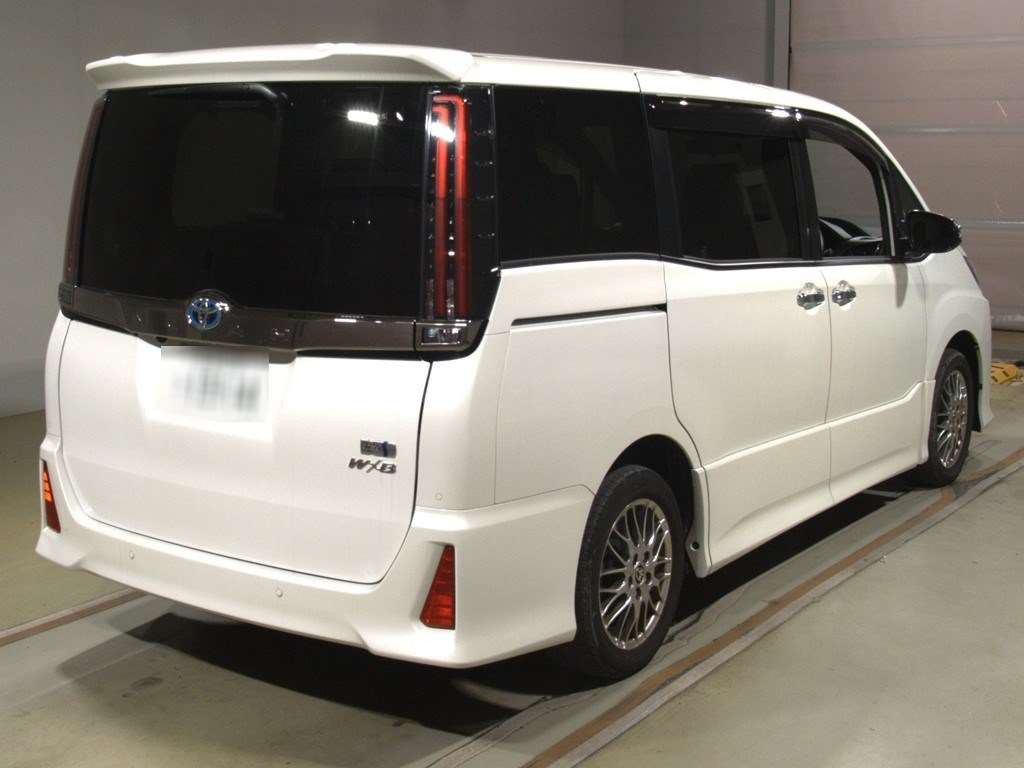 2021 Toyota Noah ZWR80W[1]