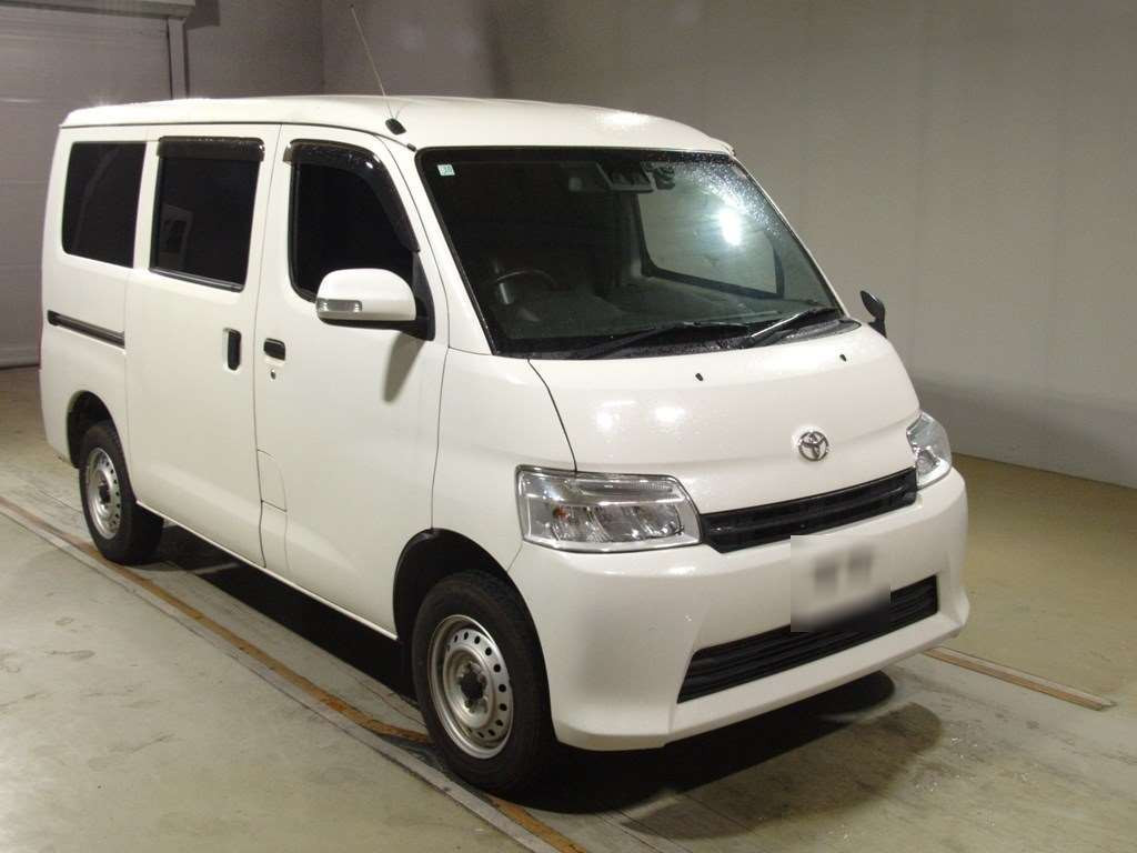 2020 Toyota Townace Van S403M[2]