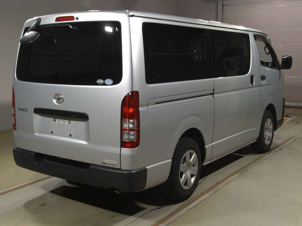 2015 Toyota Hiace Van TRH200V[1]