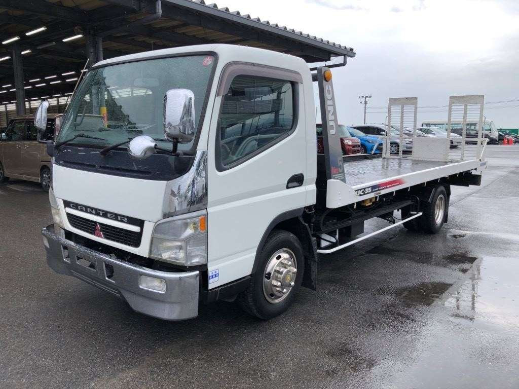 2004 Mitsubishi Fuso Canter FE83EGN[0]