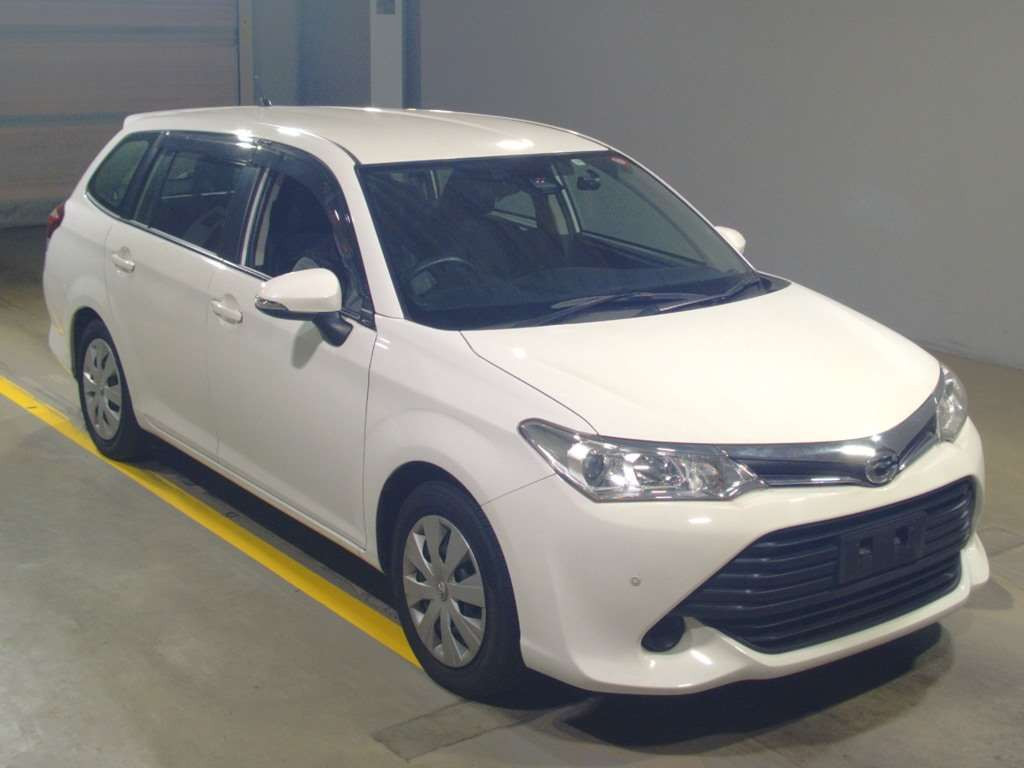 2017 Toyota Corolla Fielder NRE161G[2]