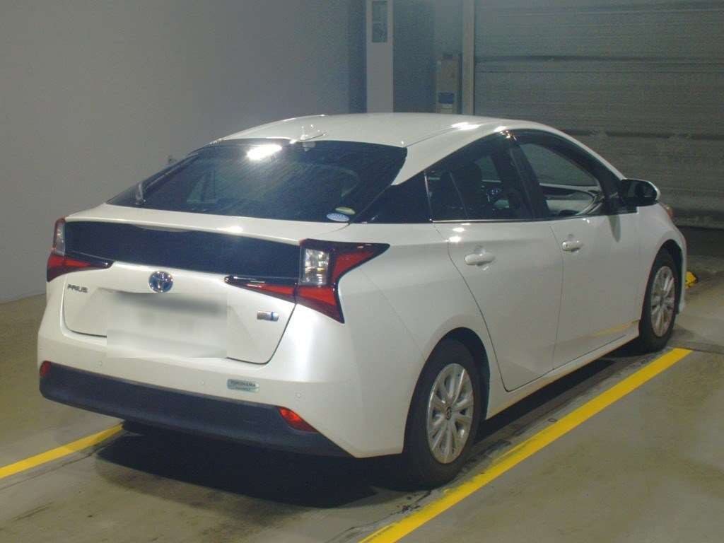 2020 Toyota Prius ZVW51[1]