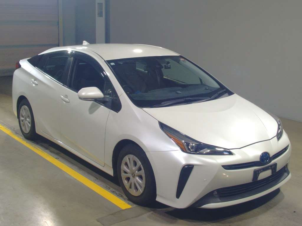 2020 Toyota Prius ZVW51[2]