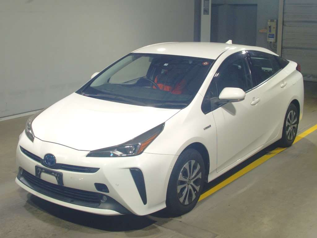 2019 Toyota Prius ZVW55[0]