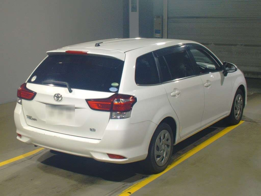 2017 Toyota Corolla Fielder NRE161G[1]