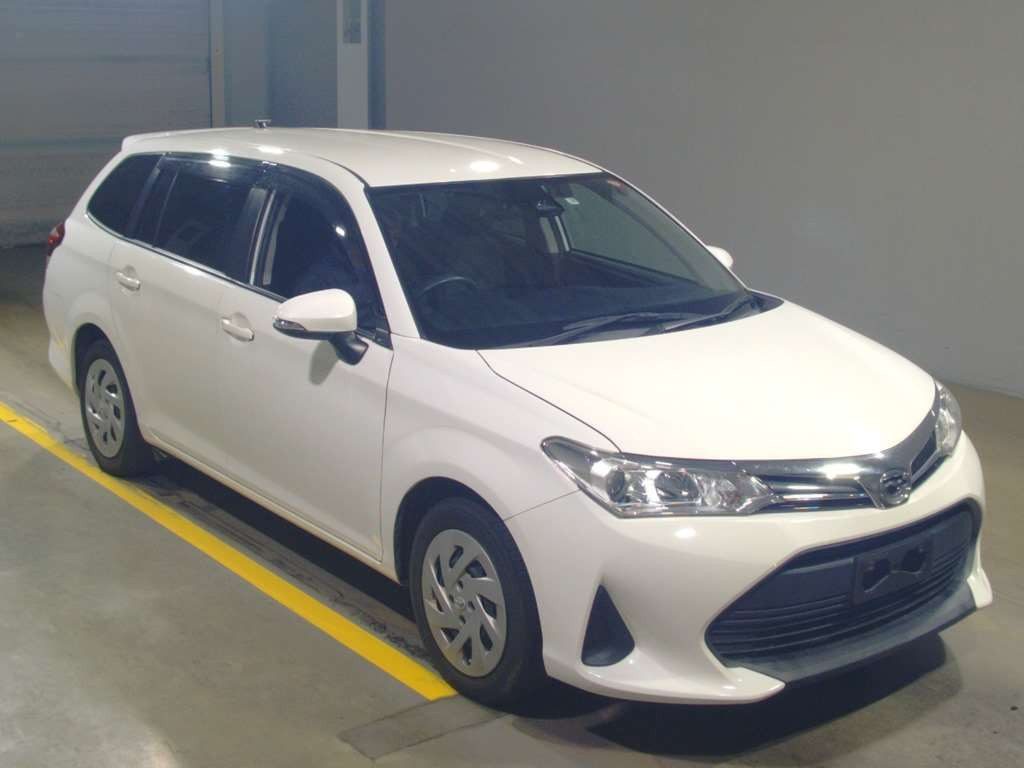 2017 Toyota Corolla Fielder NRE161G[2]