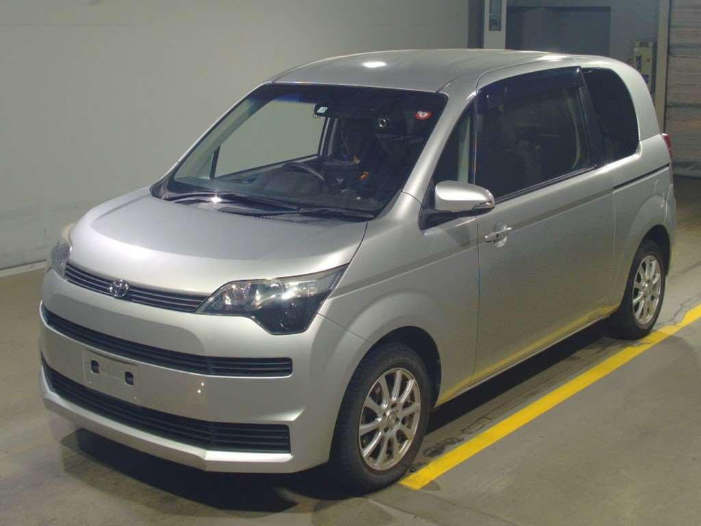 2013 Toyota Spade NCP145[0]