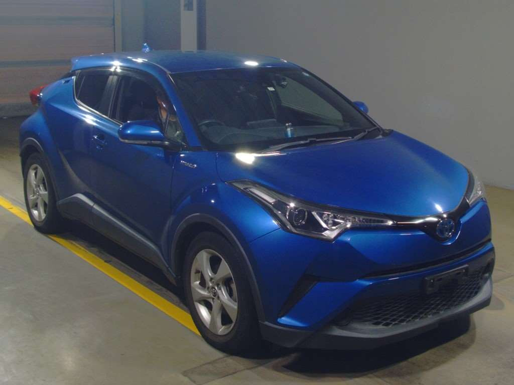 2018 Toyota C-HR ZYX10[2]