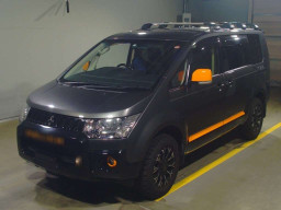 2017 Mitsubishi Delica D5