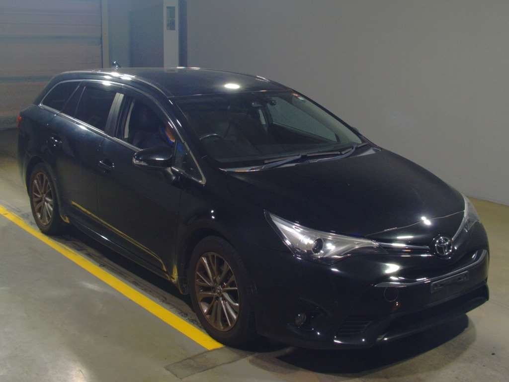 2017 Toyota Avensis Wagon ZRT272W[2]