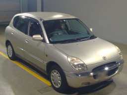 2001 Toyota Duet