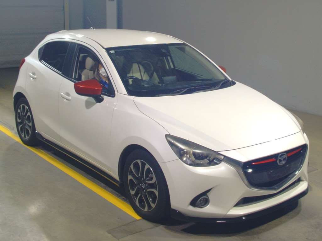 2014 Mazda Demio DJ5FS[2]