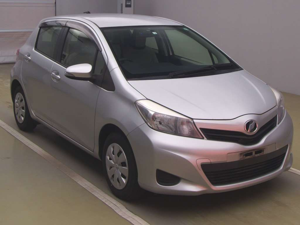 2012 Toyota Vitz KSP130[2]