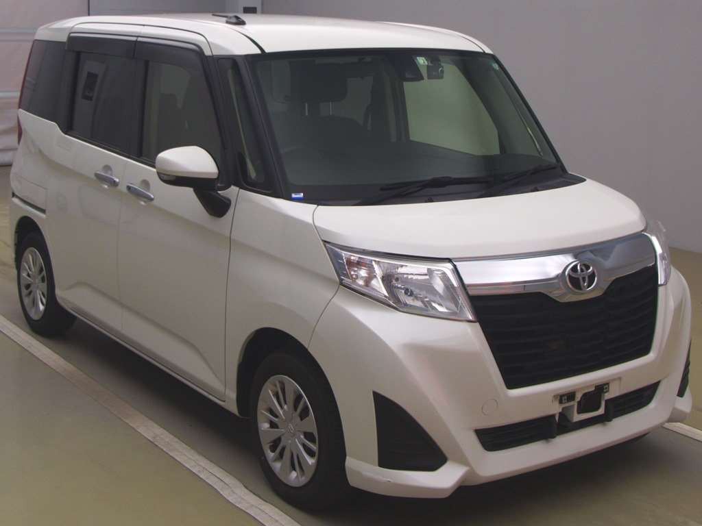 2018 Toyota Roomy M900A[2]