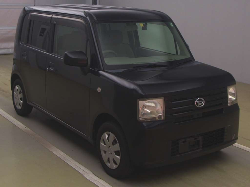 2010 Daihatsu Move Conte L575S[2]