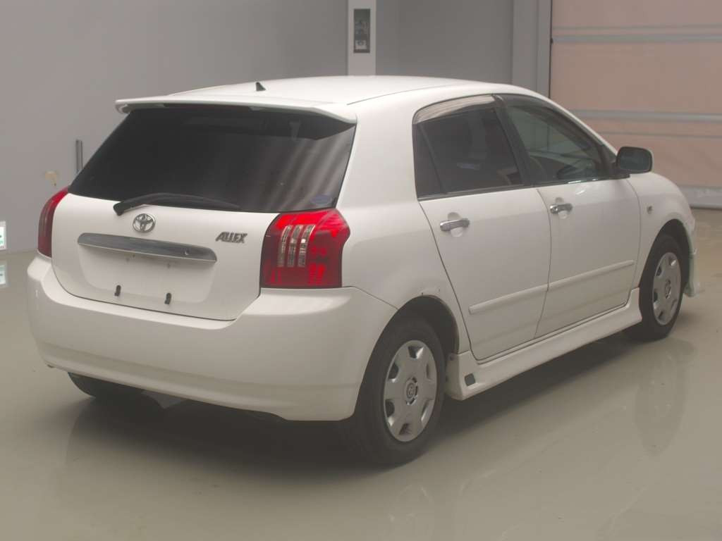 2003 Toyota Allex NZE121[1]