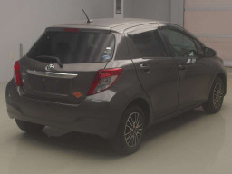 2011 Toyota Vitz