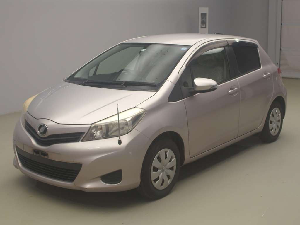 2011 Toyota Vitz KSP130[0]