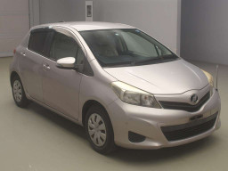 2011 Toyota Vitz