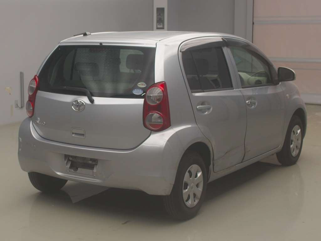 2011 Toyota Passo KGC30[1]